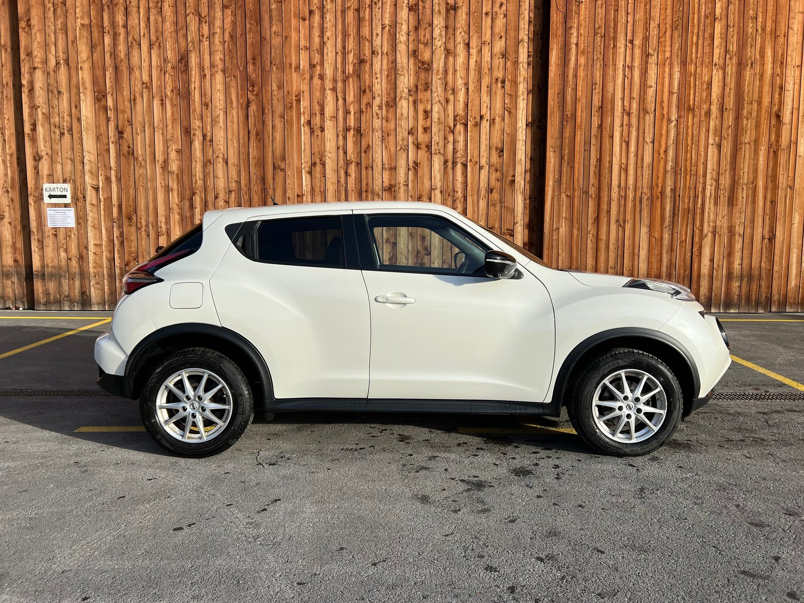 NISSAN Juke 1.2 DIG-T tekna, Petrol, Second hand / Used, Manual - 5