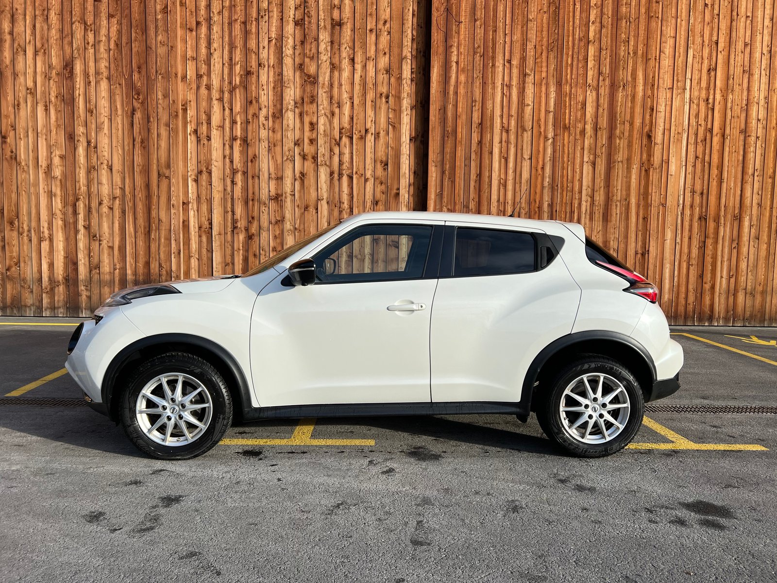 NISSAN Juke 1.2 DIG-T tekna, Petrol, Second hand / Used, Manual - 6