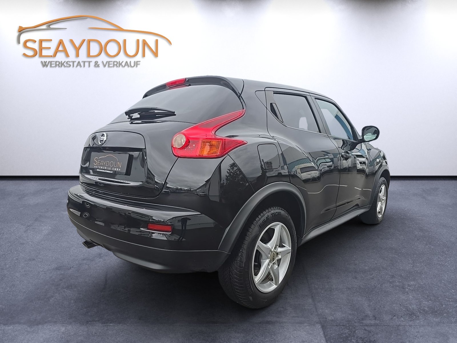NISSAN Juke 1.6 DIG-T tekna, Petrol, Second hand / Used, Manual - 4