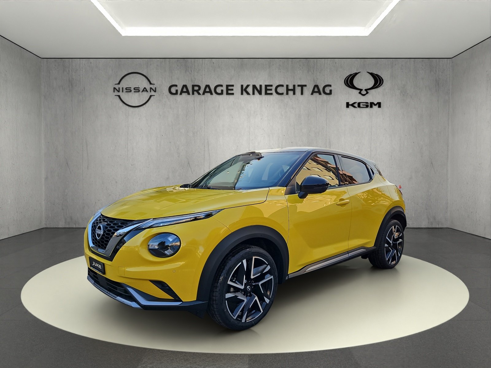 NISSAN Juke 1.0 DIG-T N-Design, Petrol, Second hand / Used, Automatic - 4