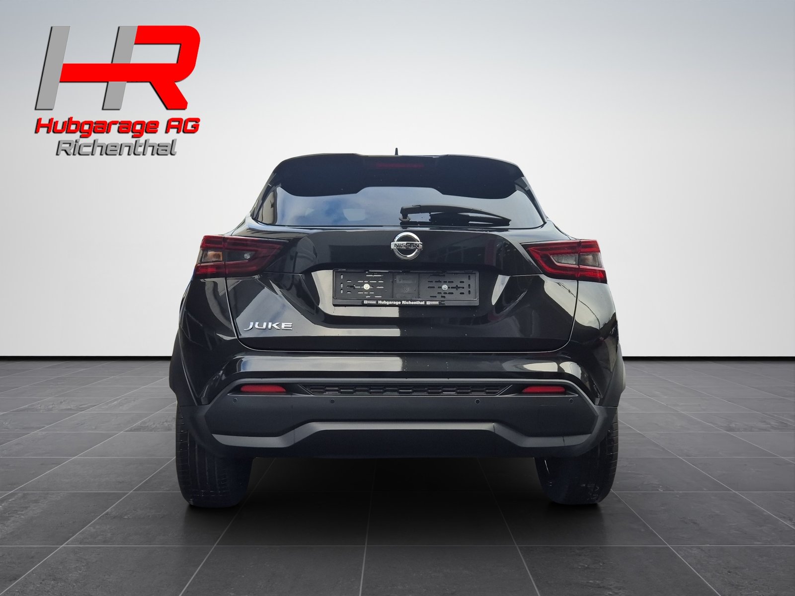 NISSAN Juke 1.0 DIG-T Tekna, Petrol, Second hand / Used, Automatic - 4
