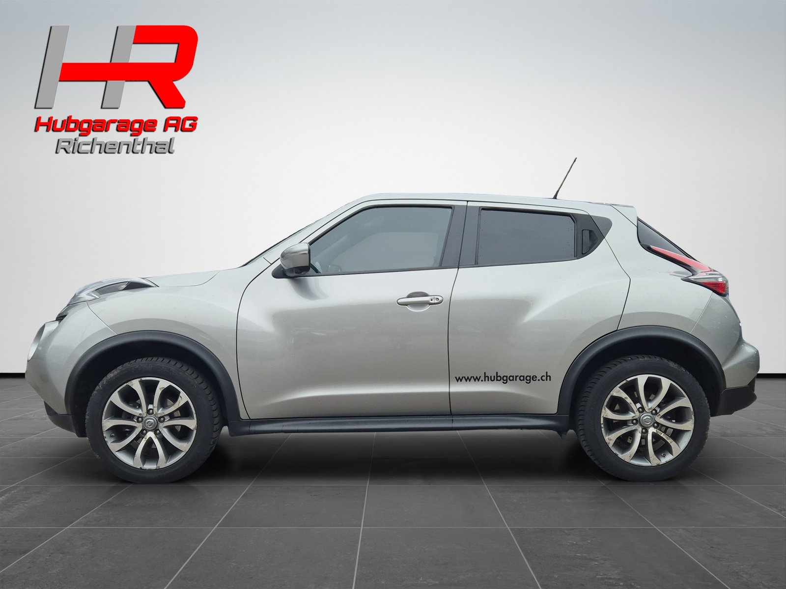 NISSAN Juke 1.6 16V Acenta, Petrol, Second hand / Used, Automatic - 2