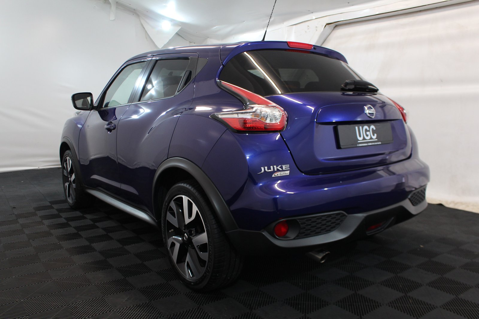NISSAN Juke 1.6 DIG-T N-Connecta 4x4, Benzin, Occasion / Gebraucht, Automatik - 4