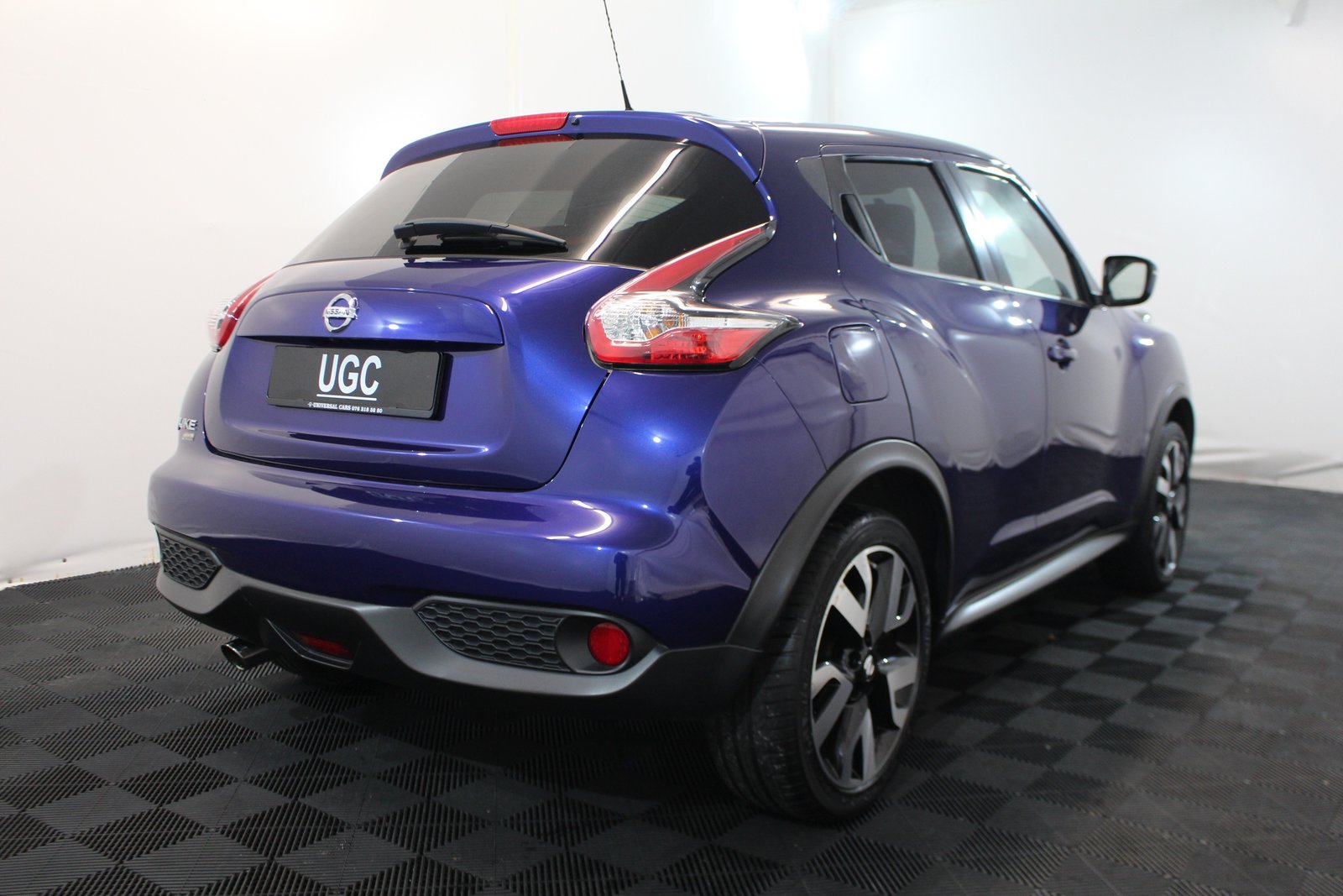 NISSAN Juke 1.6 DIG-T N-Connecta 4x4, Benzin, Occasion / Gebraucht, Automatik - 6
