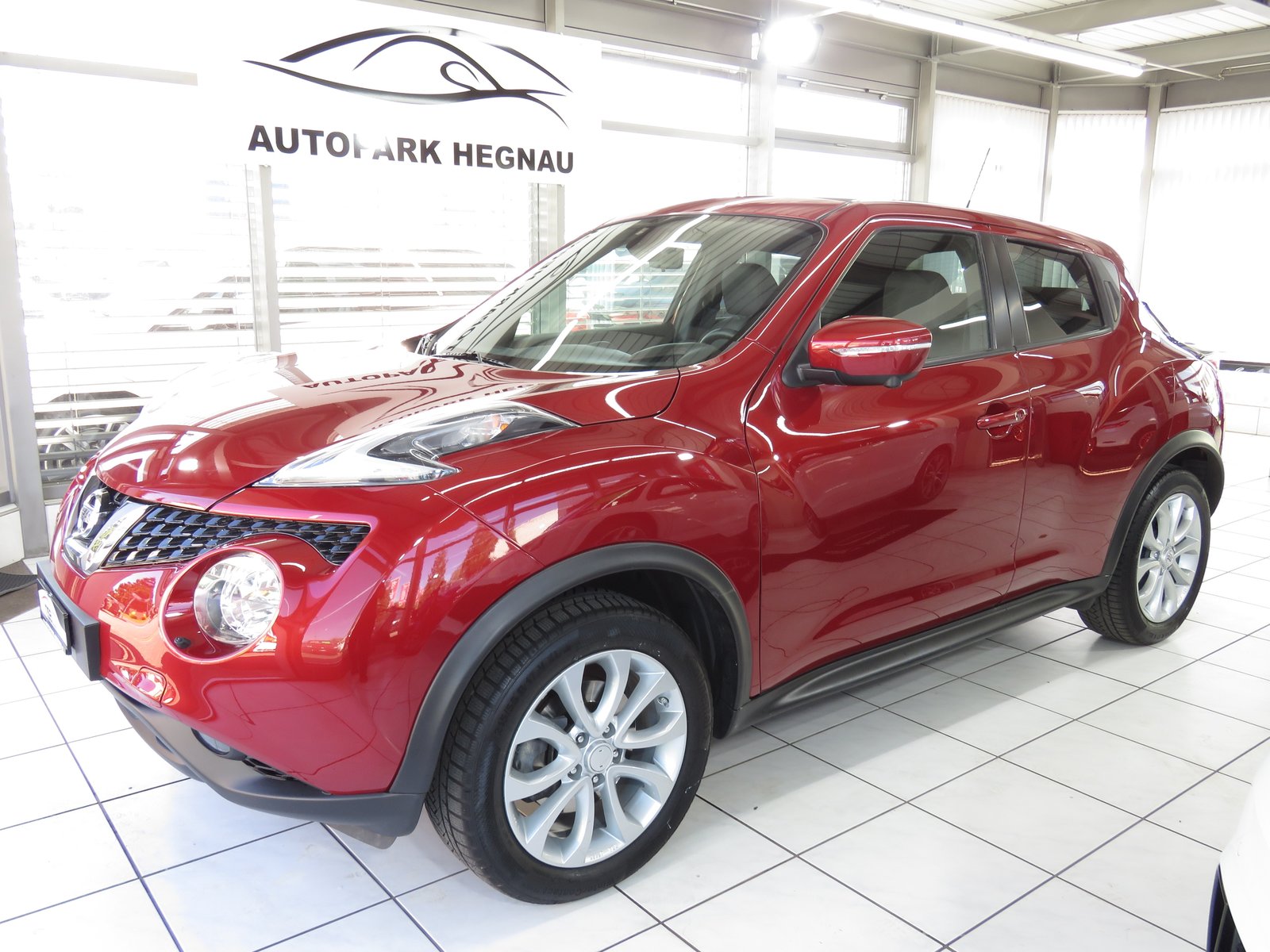 NISSAN Juke 1.6 DIG-T tekna 4x4 Xtronic M-CVT