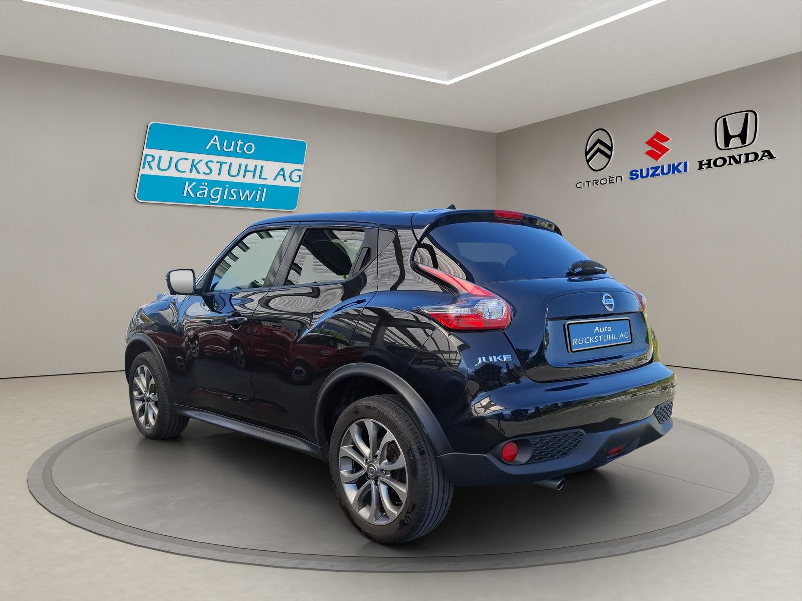 NISSAN Juke 1.6 16V Tekna, Petrol, Second hand / Used, Automatic - 2