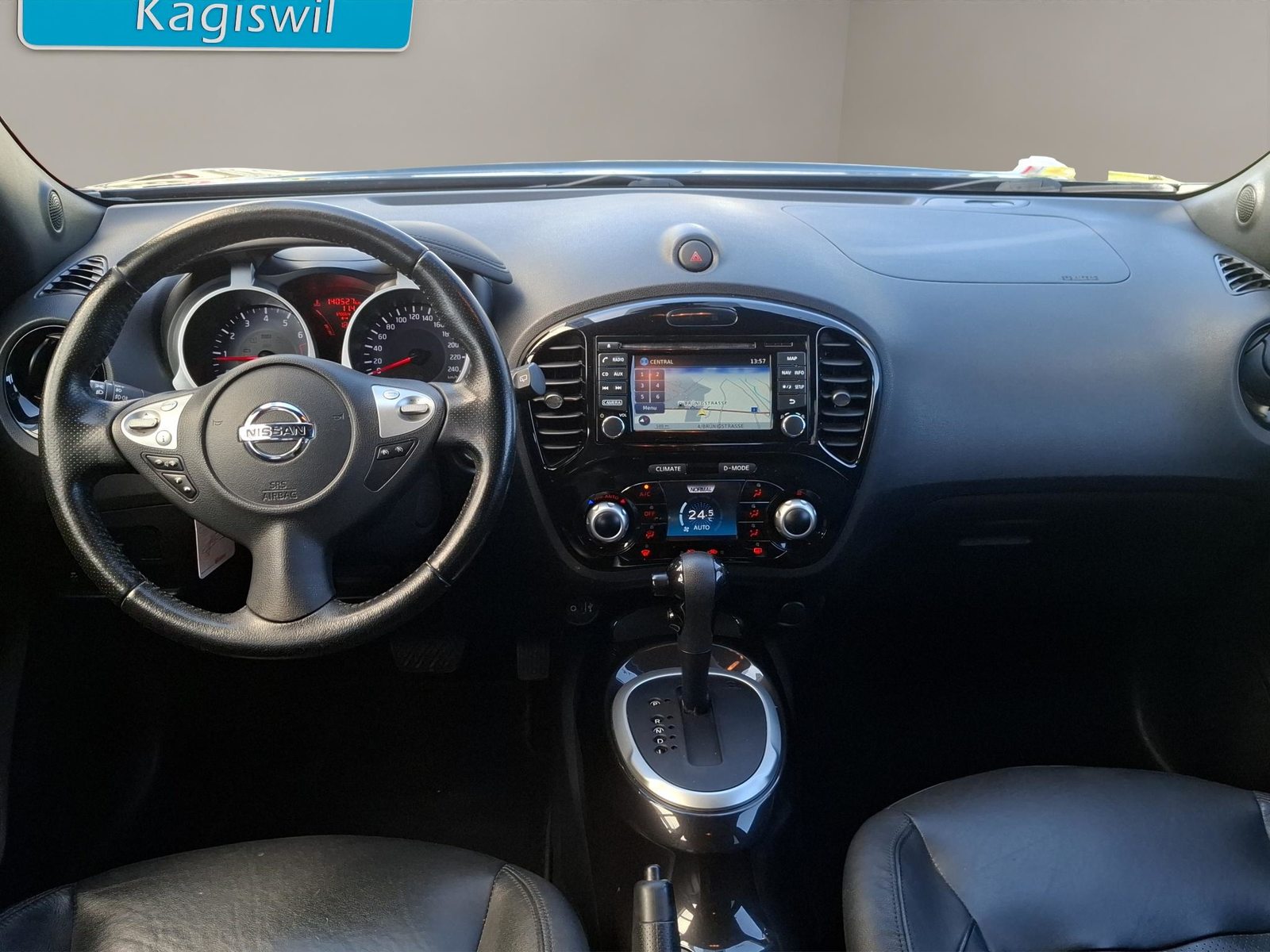 NISSAN Juke 1.6 16V Tekna, Petrol, Second hand / Used, Automatic - 6