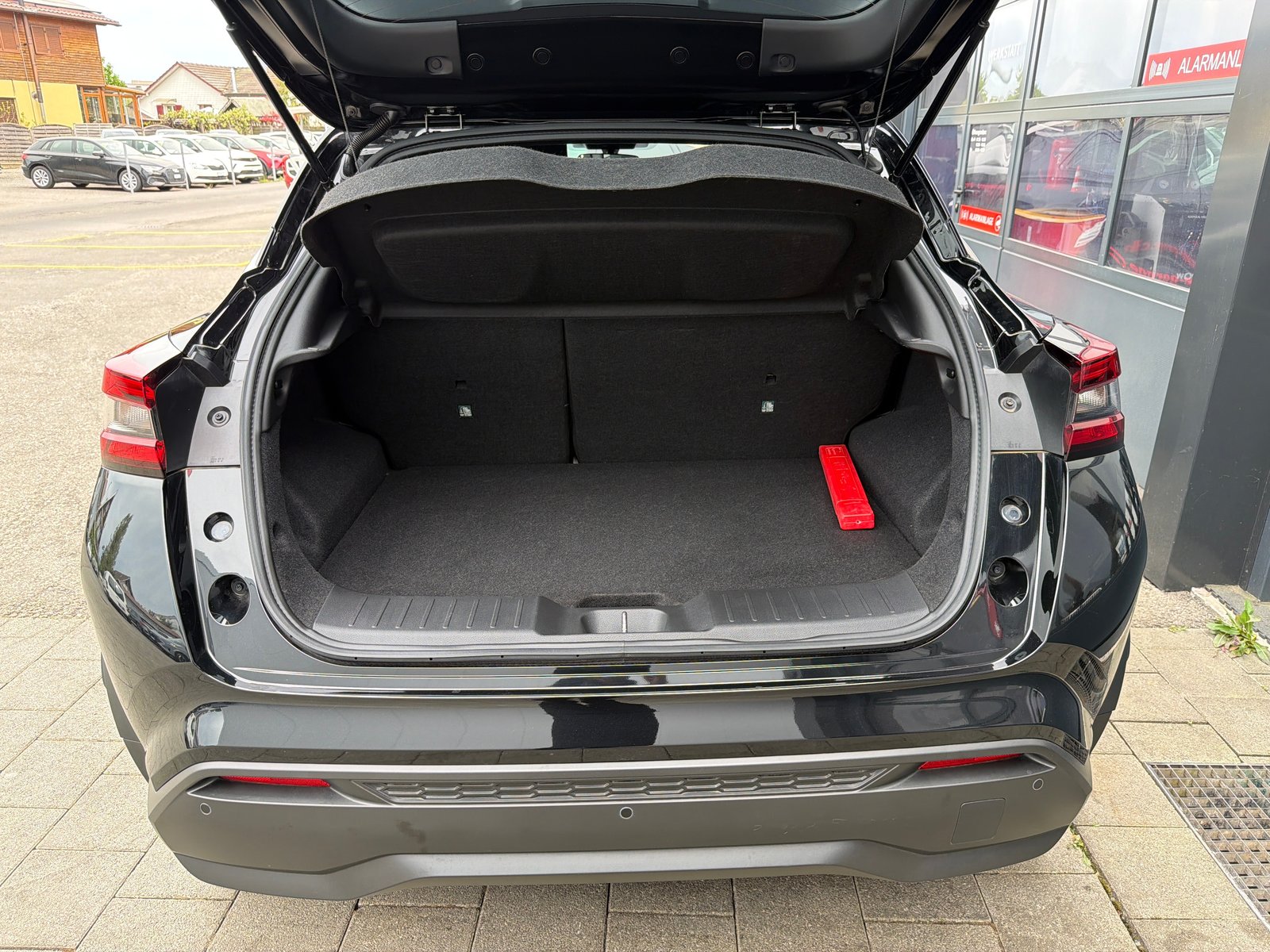NISSAN Juke 1.0 DIG-T N-Connecta DCT, Benzin, Occasion / Gebraucht, Automatik - 6