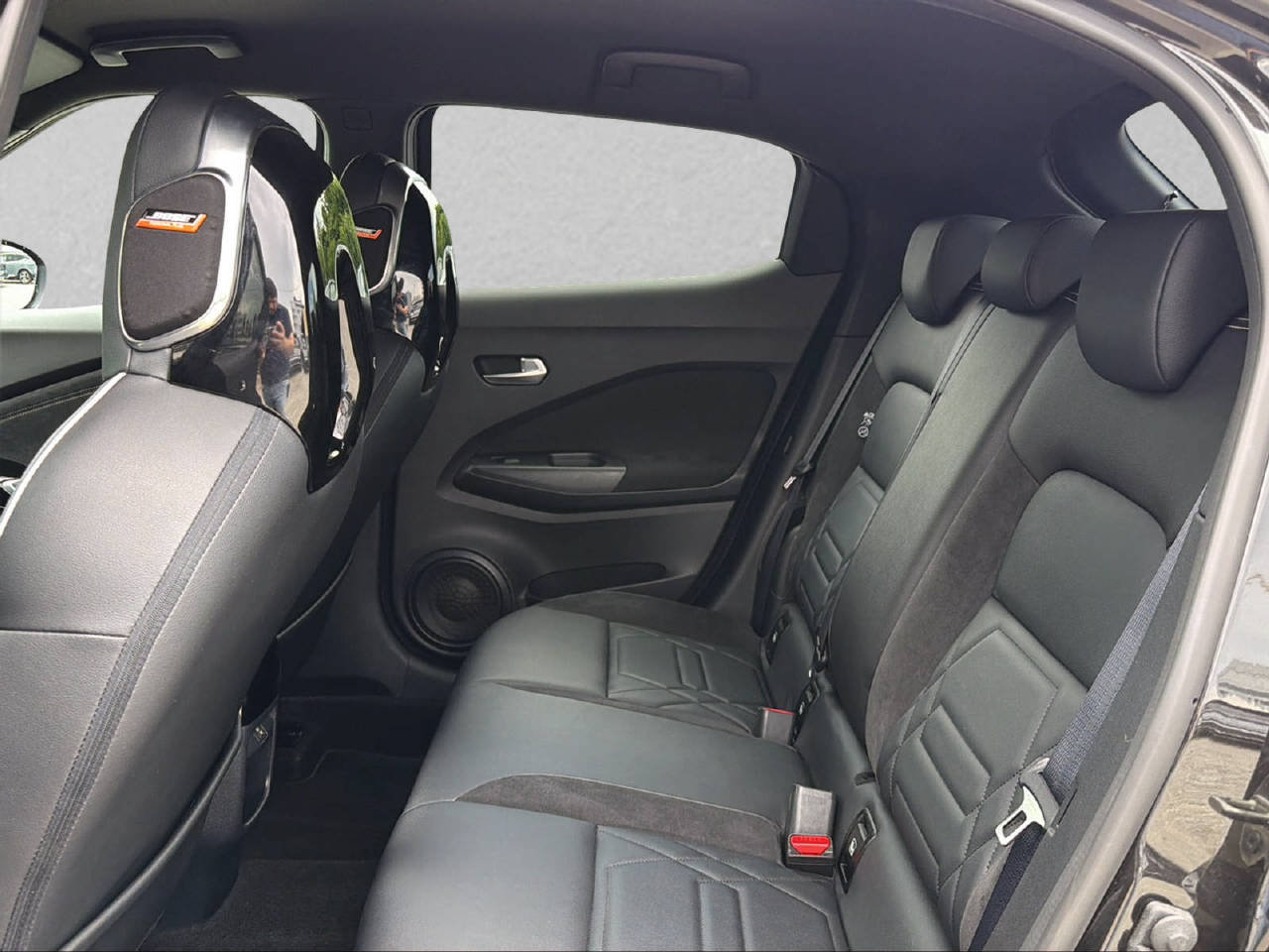 NISSAN Juke 1.0 DIG-T N-Design Automat, Petrol, Second hand / Used, Automatic - 7