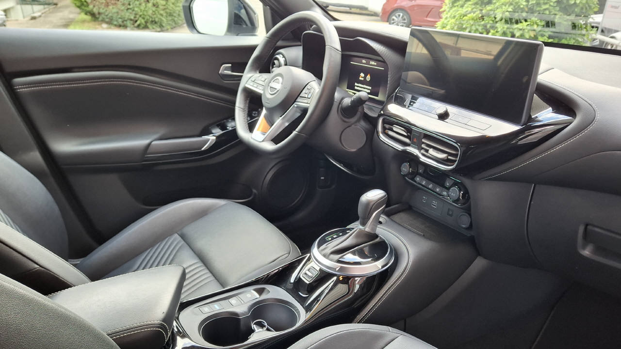 NISSAN Juke 1.6 Hybrid Tekna, Full-Hybrid Petrol/Electric, Second hand / Used, Automatic - 7