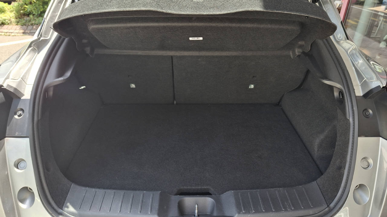 NISSAN Juke 1.6 Hybrid Tekna, Voll-Hybrid Benzin/Elektro, Occasion / Gebraucht, Automatik - 7