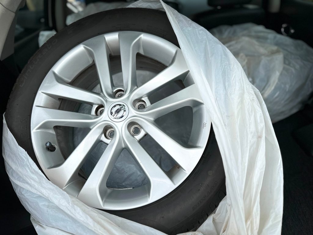 NISSAN Juke 1.6 DIG-T Acenta, Benzin, Occasion / Gebraucht, Handschaltung - 5