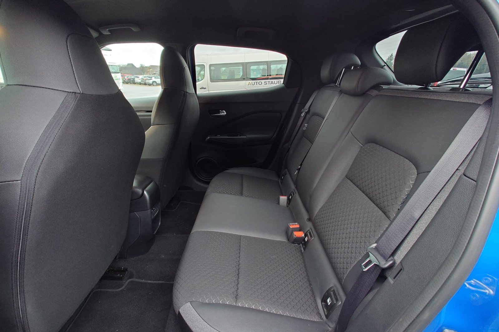 NISSAN Juke 1.6 Hybrid N-Connecta, Hybride Intégral Essence/Électricité, Occasion / Utilisé, Automatique - 7