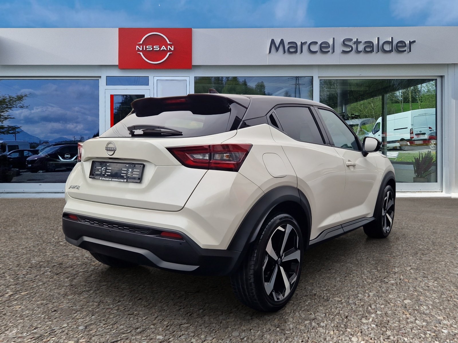 NISSAN Juke 1.0 DIG-T tekna DCT, Petrol, Second hand / Used, Automatic - 5