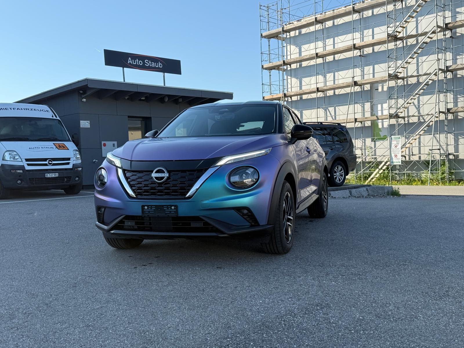 NISSAN Juke 1.6 Hybrid N-Connecta, Full-Hybrid Petrol/Electric, Ex-demonstrator, Automatic - 2