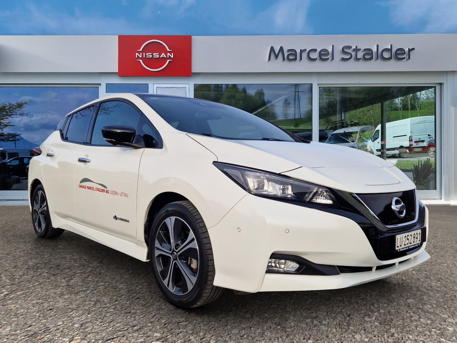 NISSAN Leaf Tekna, Electric, Second hand / Used, Automatic - 7