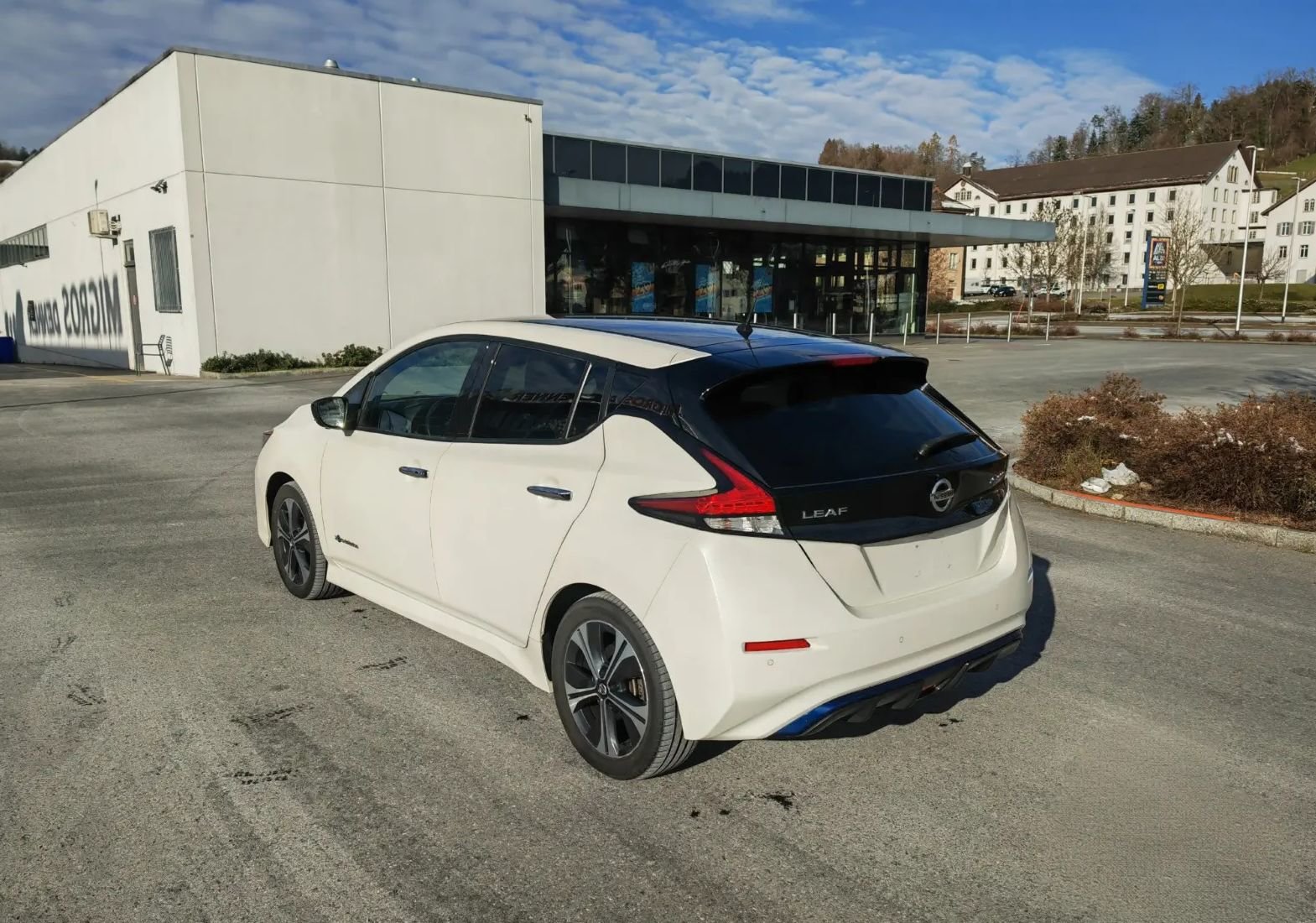 NISSAN Leaf Tekna, Électrique, Occasion / Utilisé, Automatique - 3