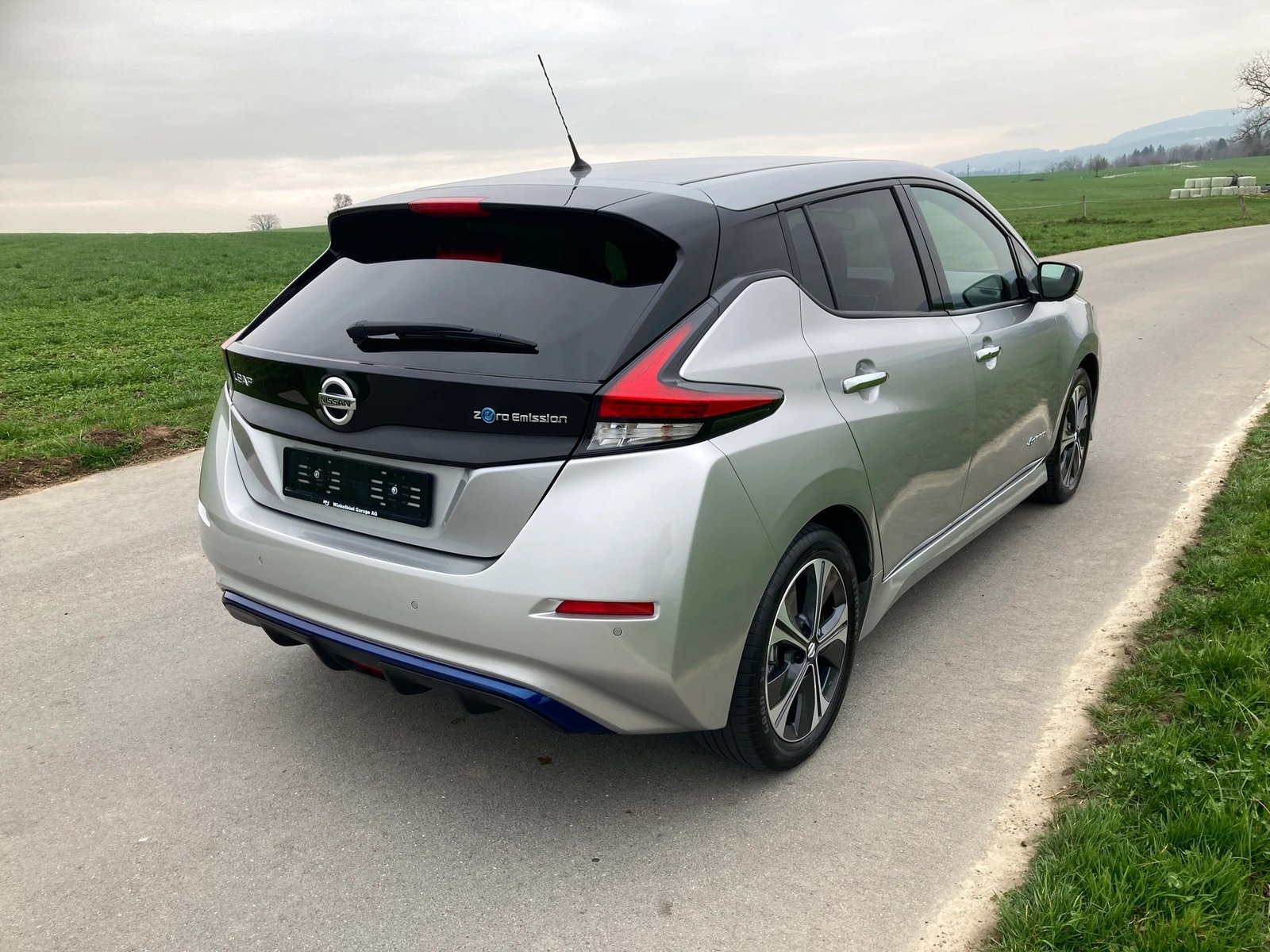 NISSAN Leaf N-Connecta, Electric, Second hand / Used, Automatic - 3