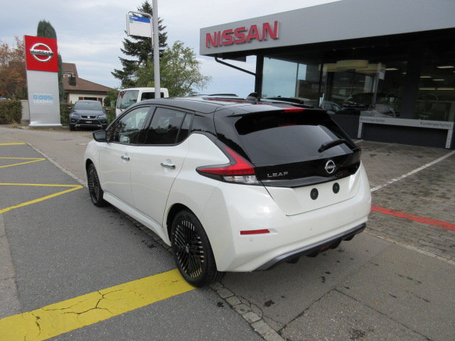NISSAN Leaf Tekna, Electric, Ex-demonstrator, Automatic - 2