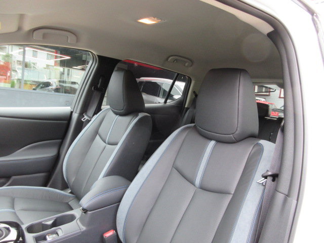 NISSAN Leaf Tekna, Electric, Ex-demonstrator, Automatic - 6