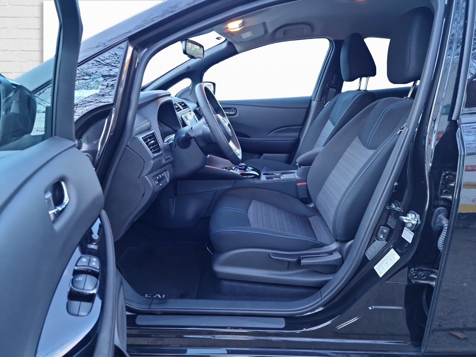 NISSAN Leaf N-Connecta *, Elettrica, Auto dimostrativa, Automatico - 5