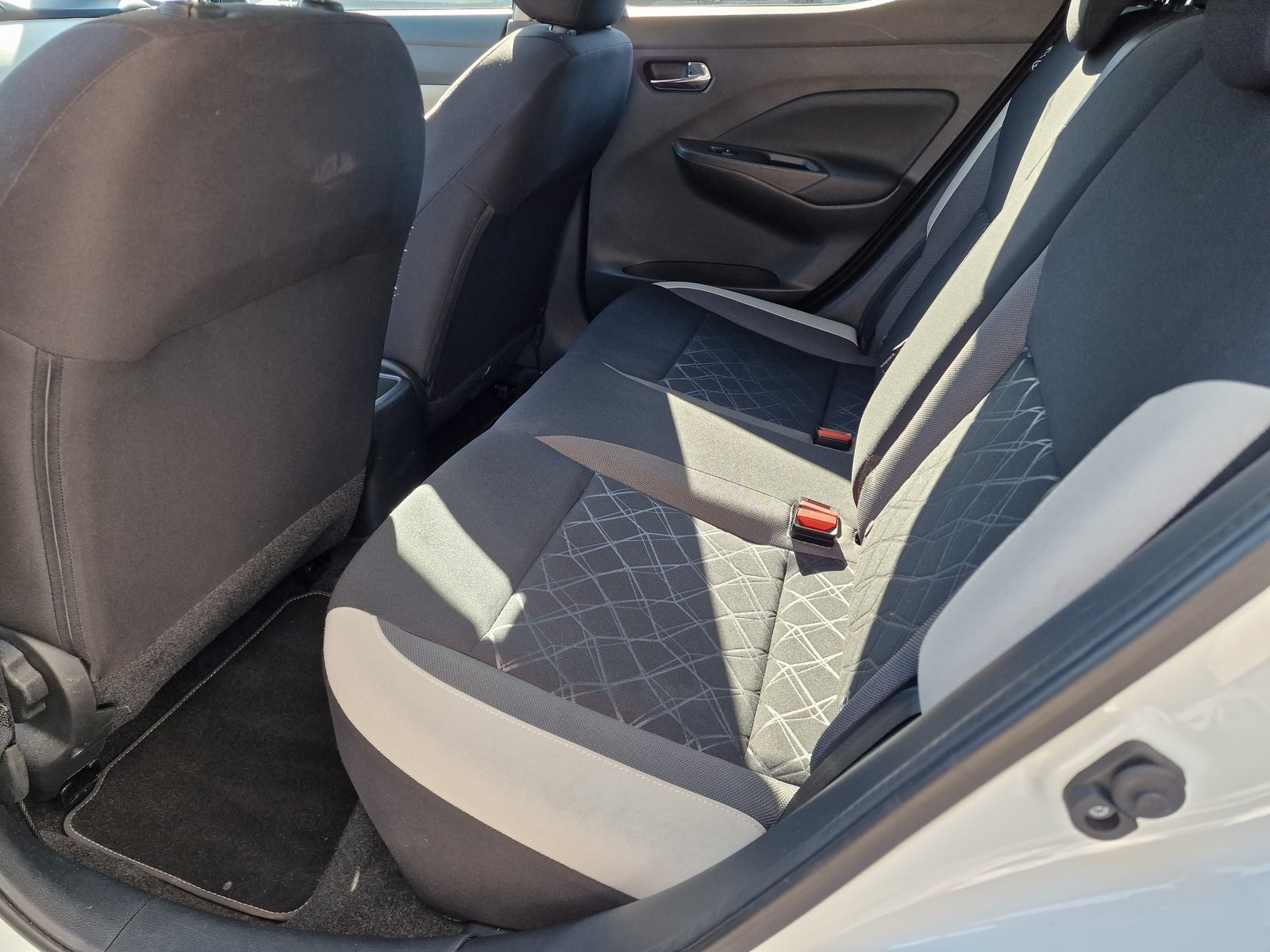 NISSAN Micra IG-T 100 n-connecta Xtronic, Essence, Occasion / Utilisé, Automatique - 6
