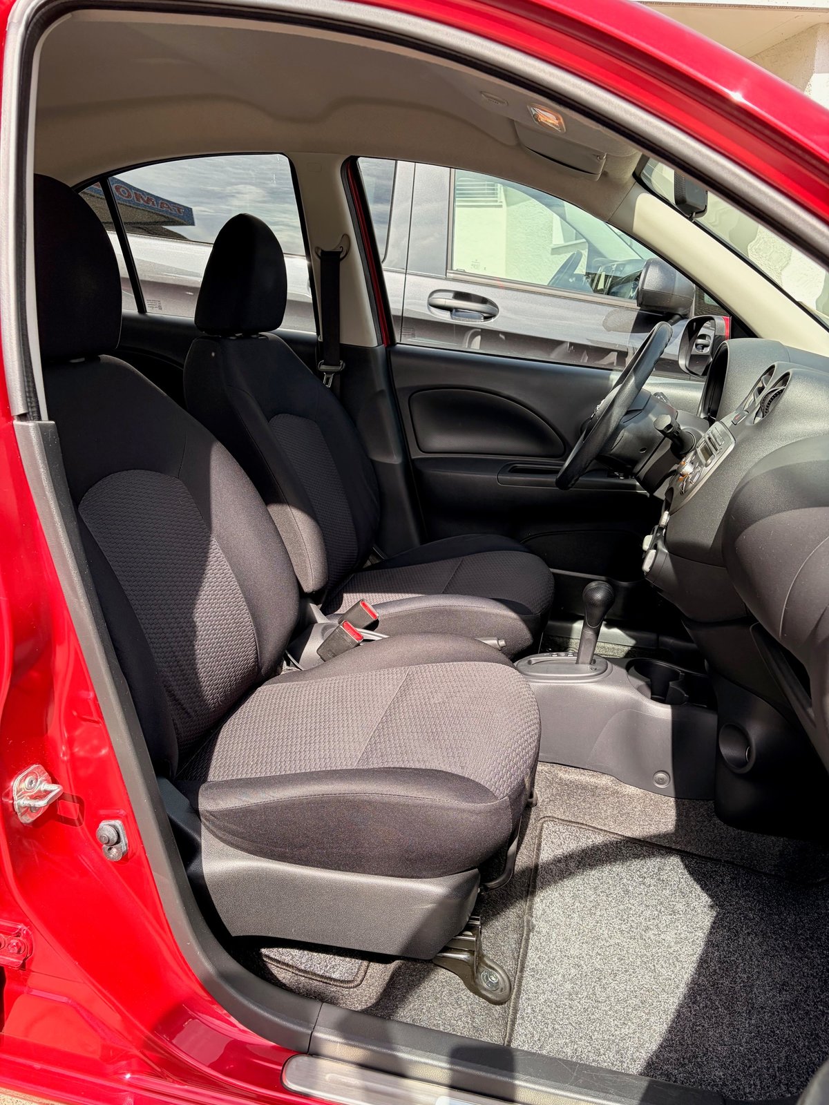 NISSAN Micra 1.2 30th Edition CVT, Petrol, Second hand / Used, Automatic - 5