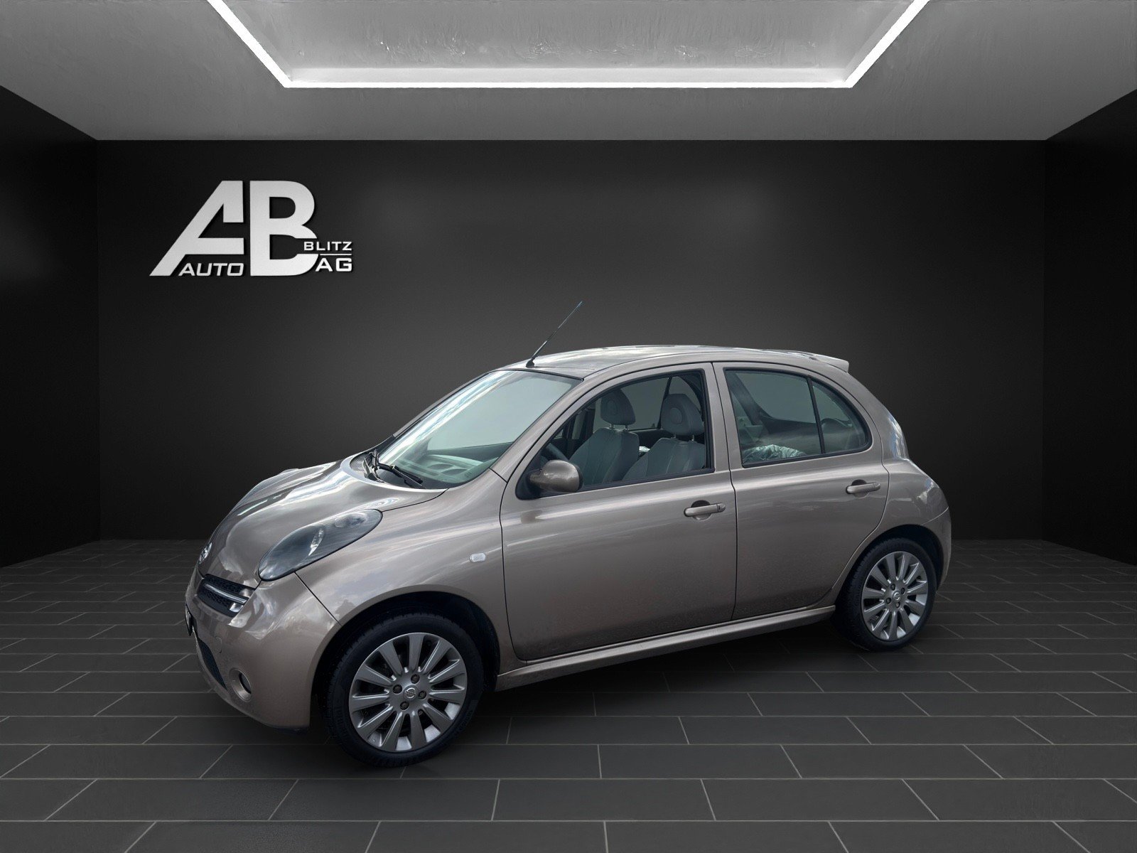 NISSAN Micra 1.6 SR Pack mit 110 PS, Essence, Occasion / Utilisé, Manuelle - 2
