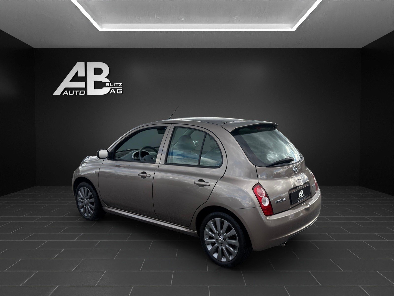 NISSAN Micra 1.6 SR Pack mit 110 PS, Essence, Occasion / Utilisé, Manuelle - 3