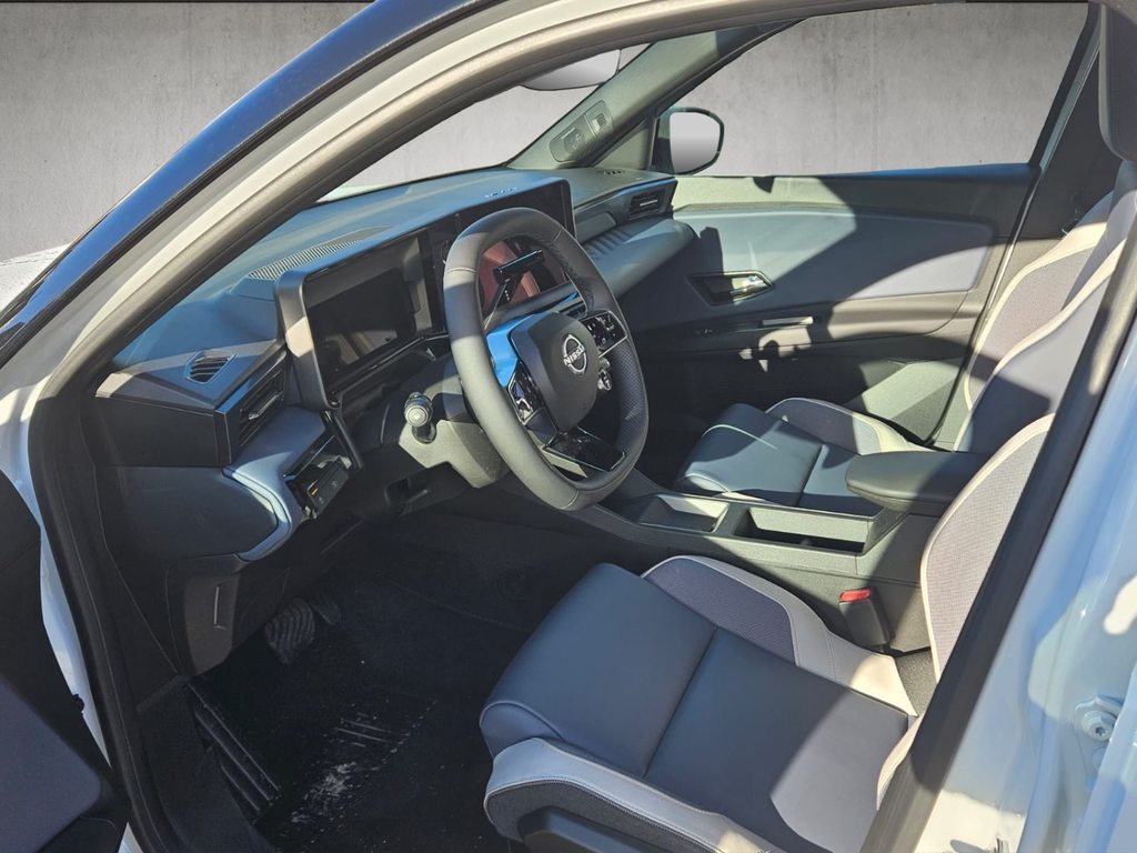 NISSAN Micra Evolve, Electric, New car, Automatic - 4