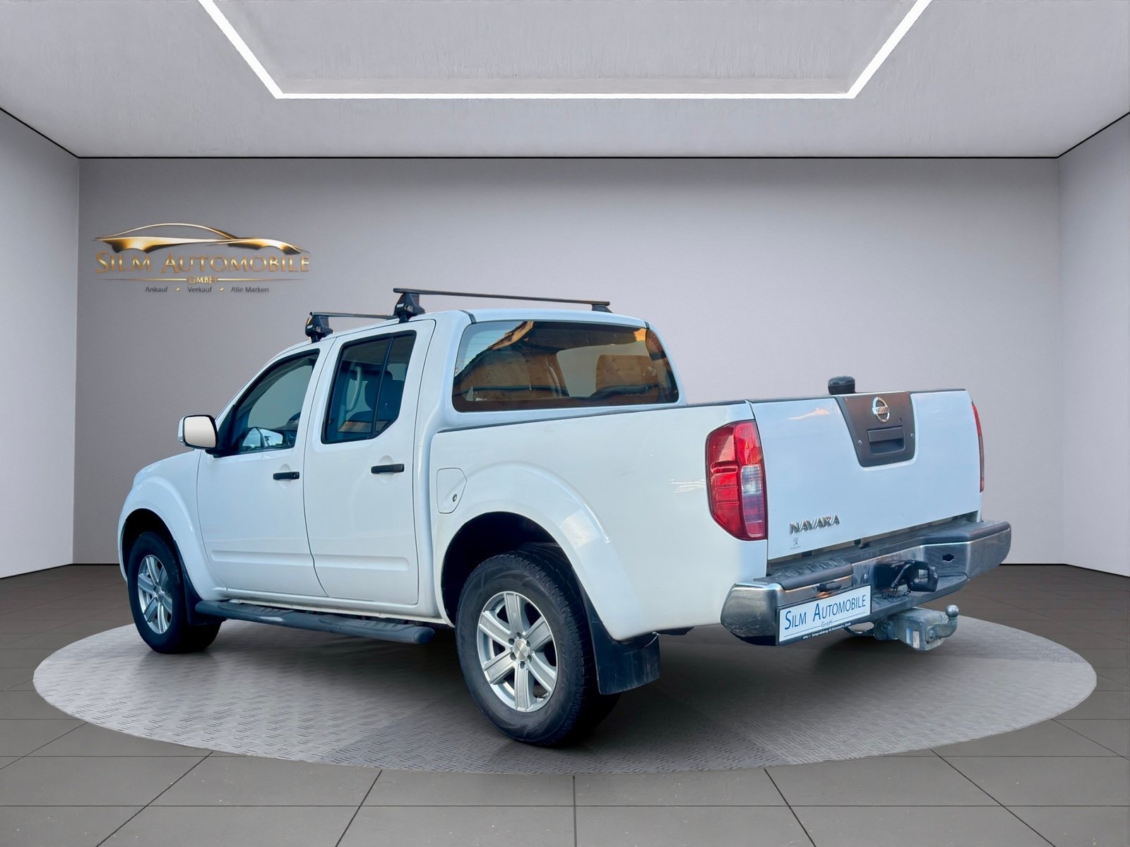 NISSAN Navara Double Cab Platinum 2.5 dCi 4WD AHK 3500 kg, Diesel, Occasion / Gebraucht, Handschaltung - 5