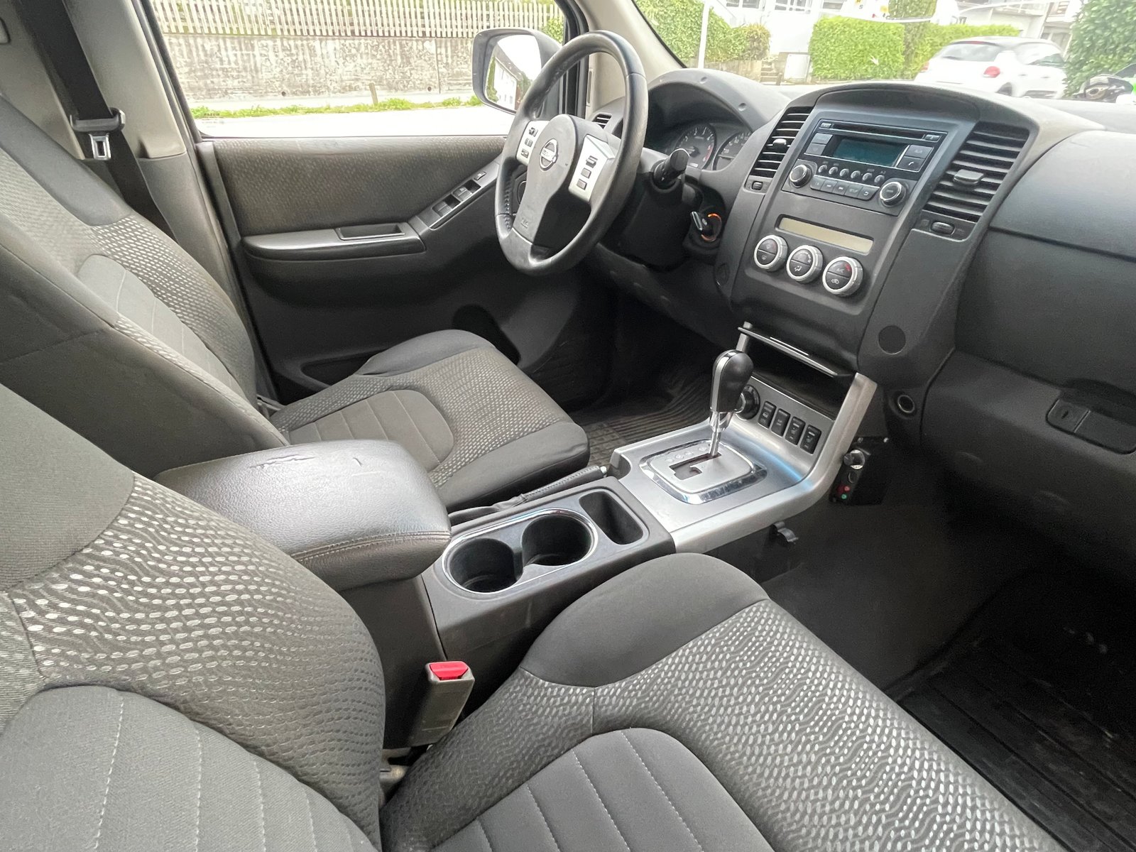 NISSAN Navara Double Cab LE 2.5 dCi 4WD LB Automat, Diesel, Occasion / Gebraucht, Automatik - 4