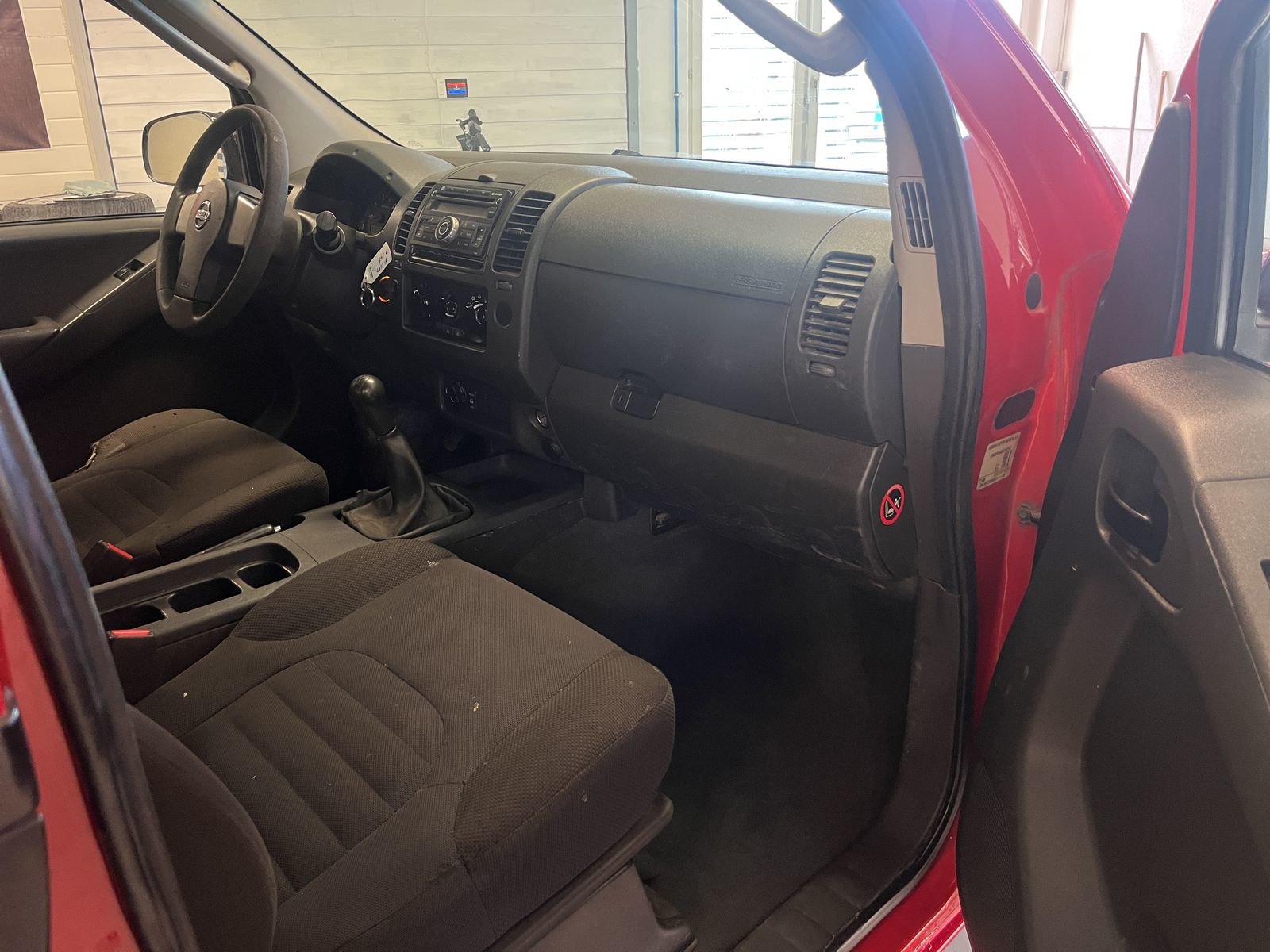 NISSAN Navara King Cab XE 2.5 dCi 4WD, Diesel, Occasion / Utilisé, Manuelle - 7