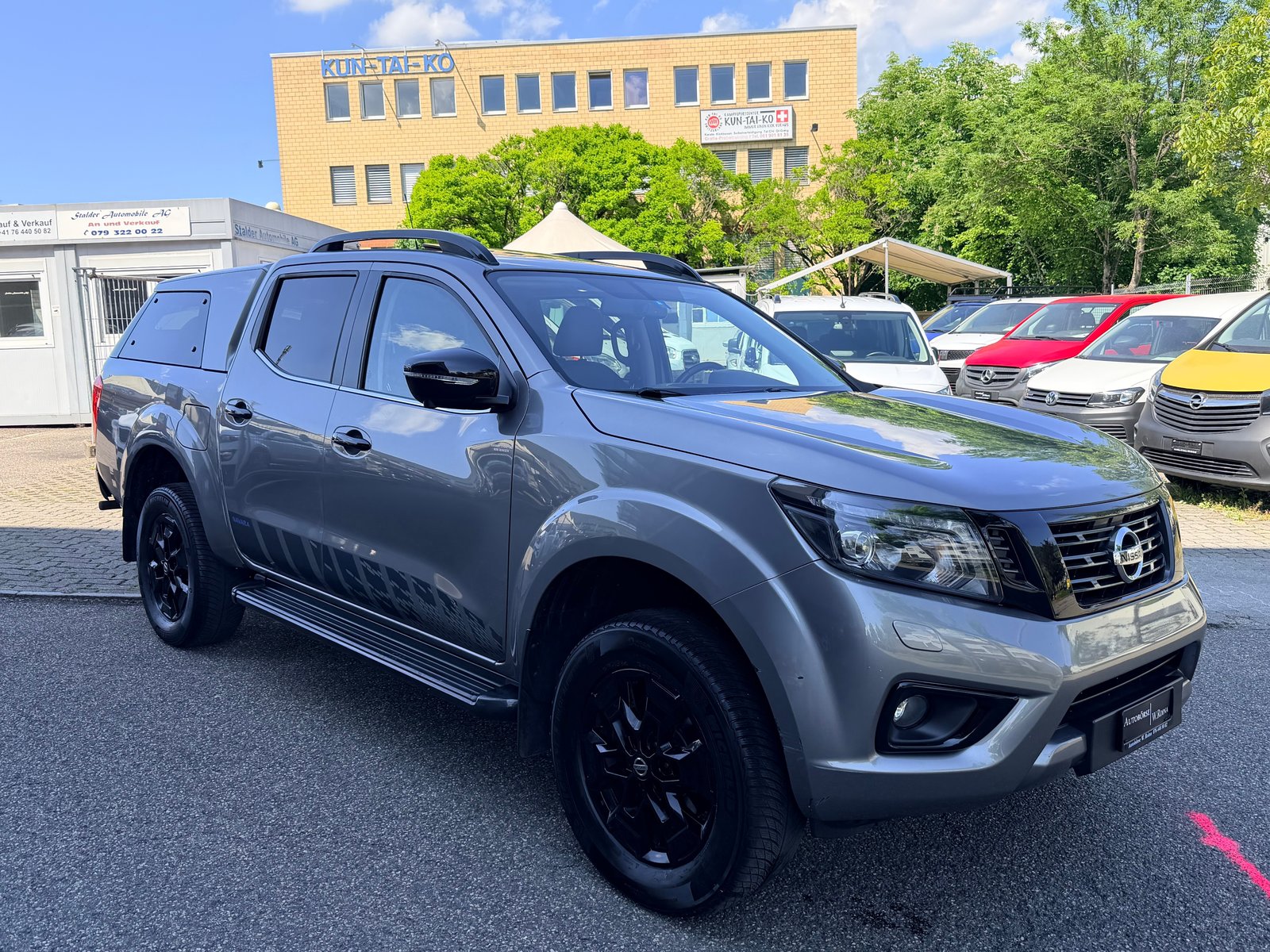 NISSAN Navara Double Cab N-Guard 2.3 dCi 4WD