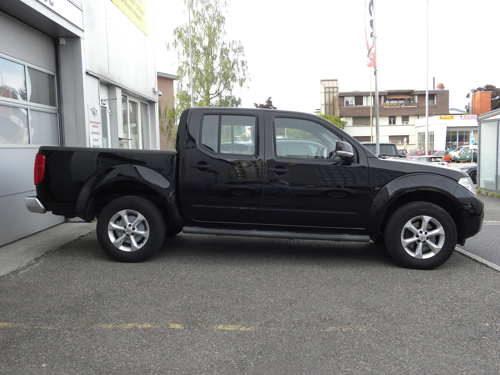 NISSAN Navara Double Cab LE 2.5 dCi 4WD LB Automat, Diesel, Second hand / Used, Automatic - 3