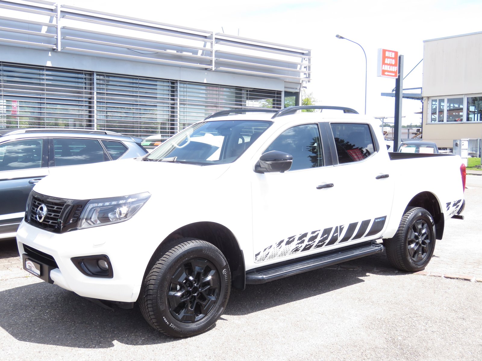 NISSAN Navara Double Cab Tekna 2.3 dCi 4WD