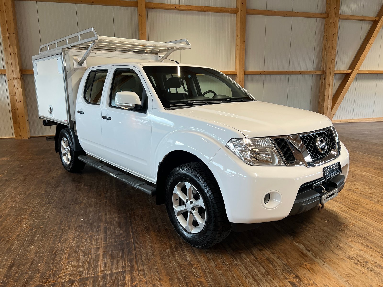 NISSAN Navara Double Cab SE 2.5 dCi 4WD LB Automat, Diesel, Second hand / Used, Automatic - 3