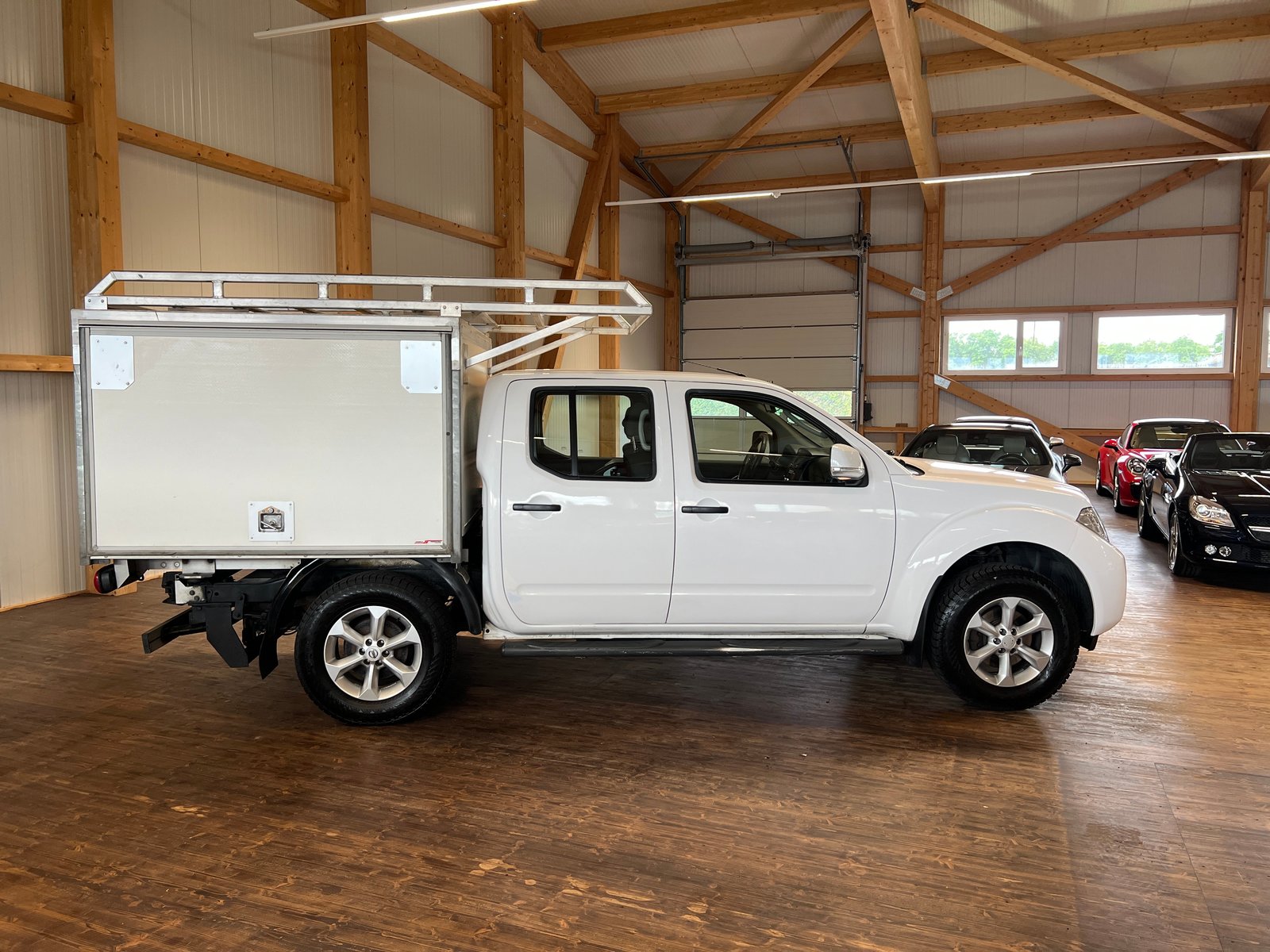 NISSAN Navara Double Cab SE 2.5 dCi 4WD LB Automat, Diesel, Second hand / Used, Automatic - 4