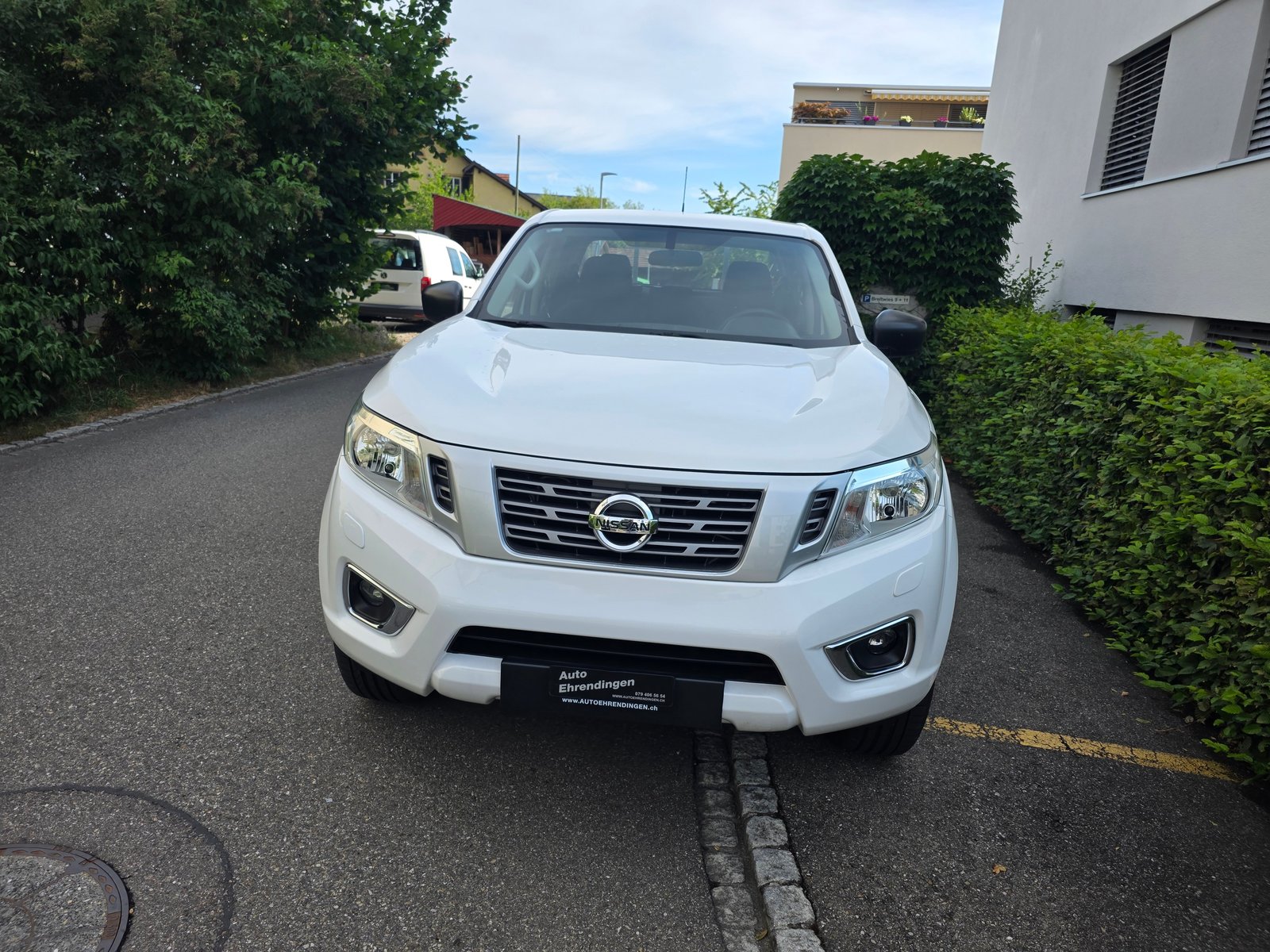 NISSAN Navara Double Cab Visia 2.3 dCi 4WD, Diesel, Second hand / Used, Manual - 2