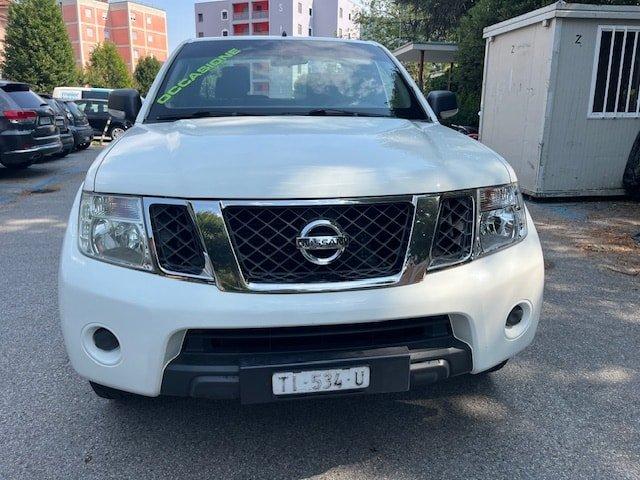 NISSAN Navara King Cab XE 2.5 dCi 4WD, Diesel, Occasion / Gebraucht, Handschaltung