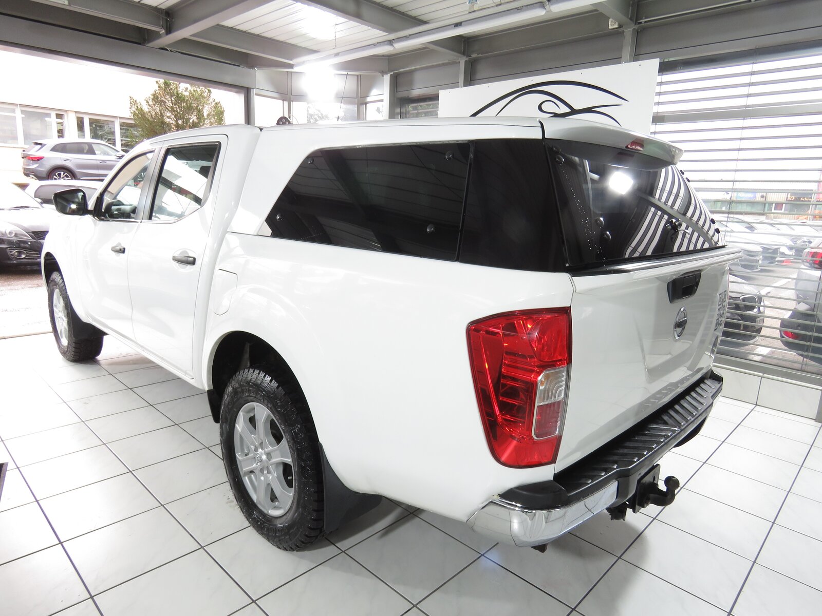 NISSAN Navara Double Cab Acenta 2.3 dCi 4WD (AHK 3.5 t, NL 8, Diesel, Occasioni / Usate, Manuale - 4