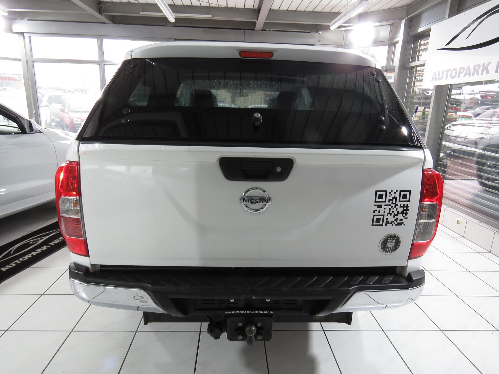 NISSAN Navara Double Cab Acenta 2.3 dCi 4WD (AHK 3.5 t, NL 8, Diesel, Occasioni / Usate, Manuale - 6