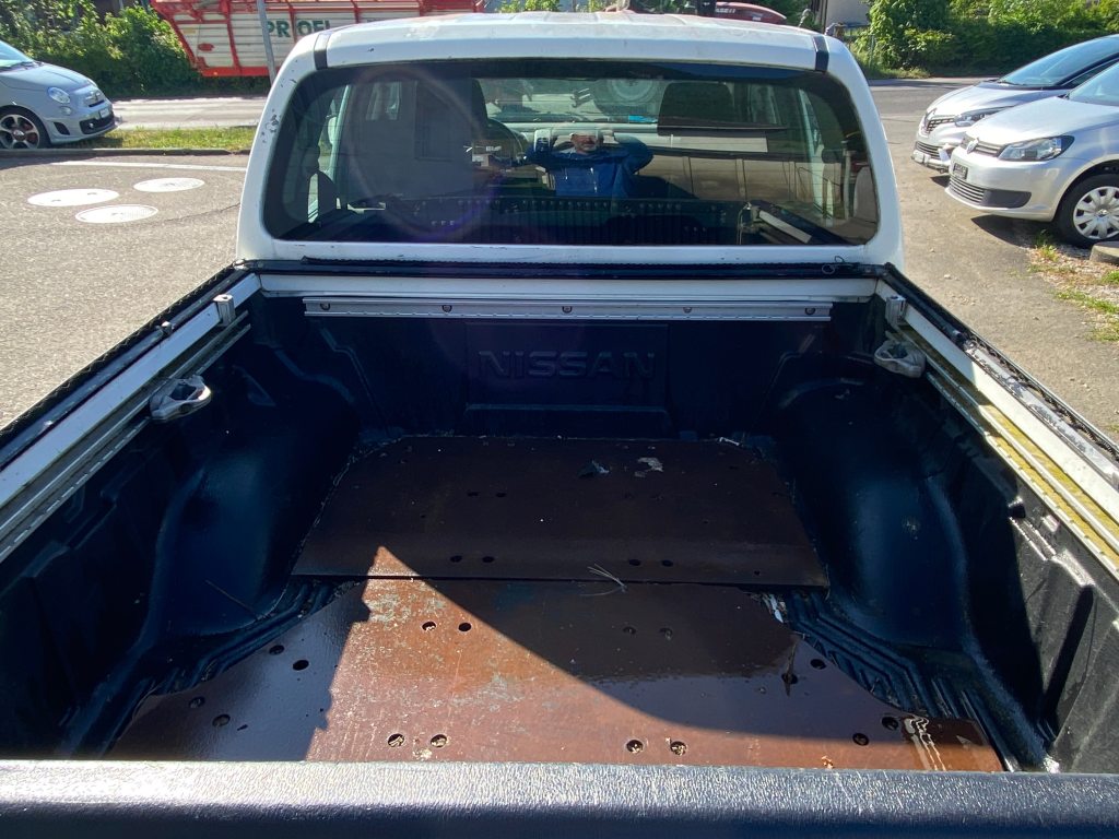 NISSAN NAVARA 2.5 dCi Double Cab LE, Diesel, Occasion / Gebraucht, Handschaltung - 6
