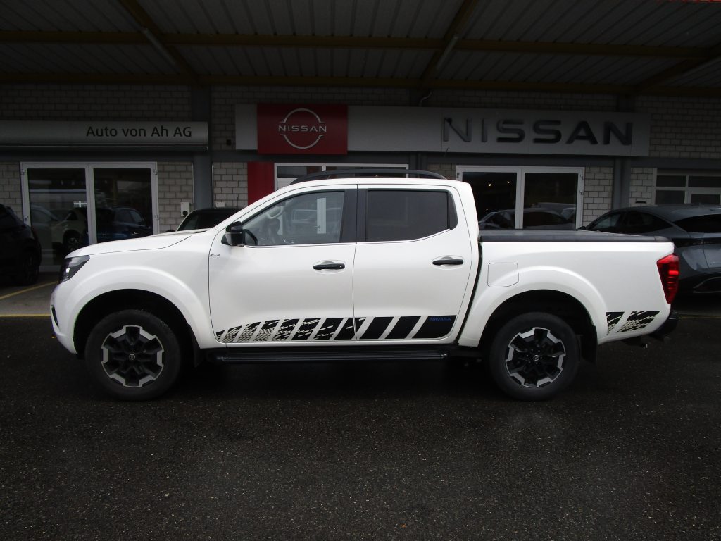 NISSAN NAVARA 2.3 dCi Double Cab N-Guard
