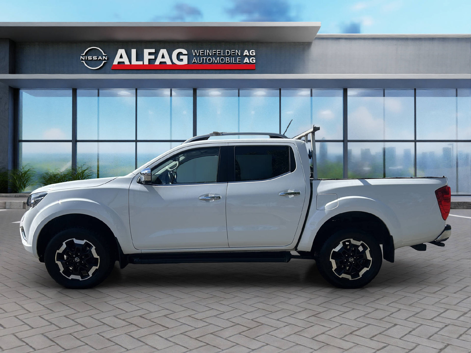 NISSAN Navara 2.3 dCi Double Cab N-Connecta, Diesel, Second hand / Used, Automatic - 3