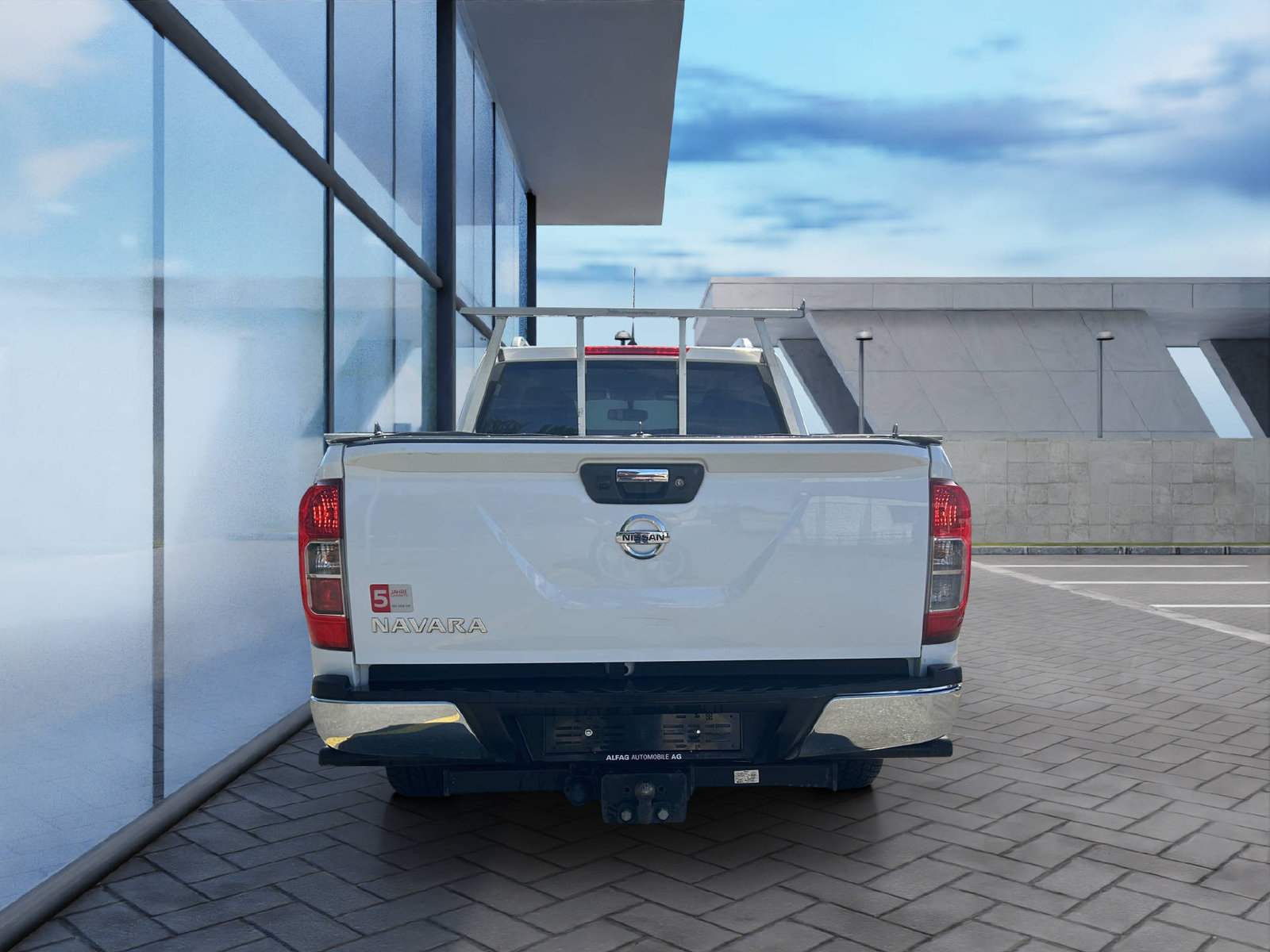NISSAN Navara 2.3 dCi Double Cab N-Connecta, Diesel, Second hand / Used, Automatic - 5