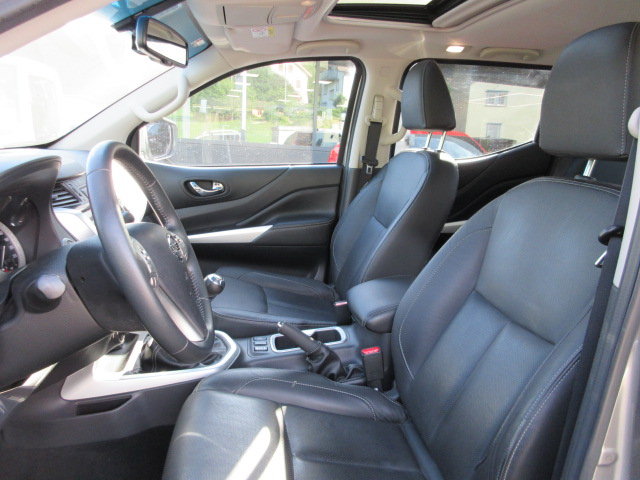NISSAN Navara 2.3 dCi Double Cab Tekna, Diesel, Occasion / Utilisé, Manuelle - 7