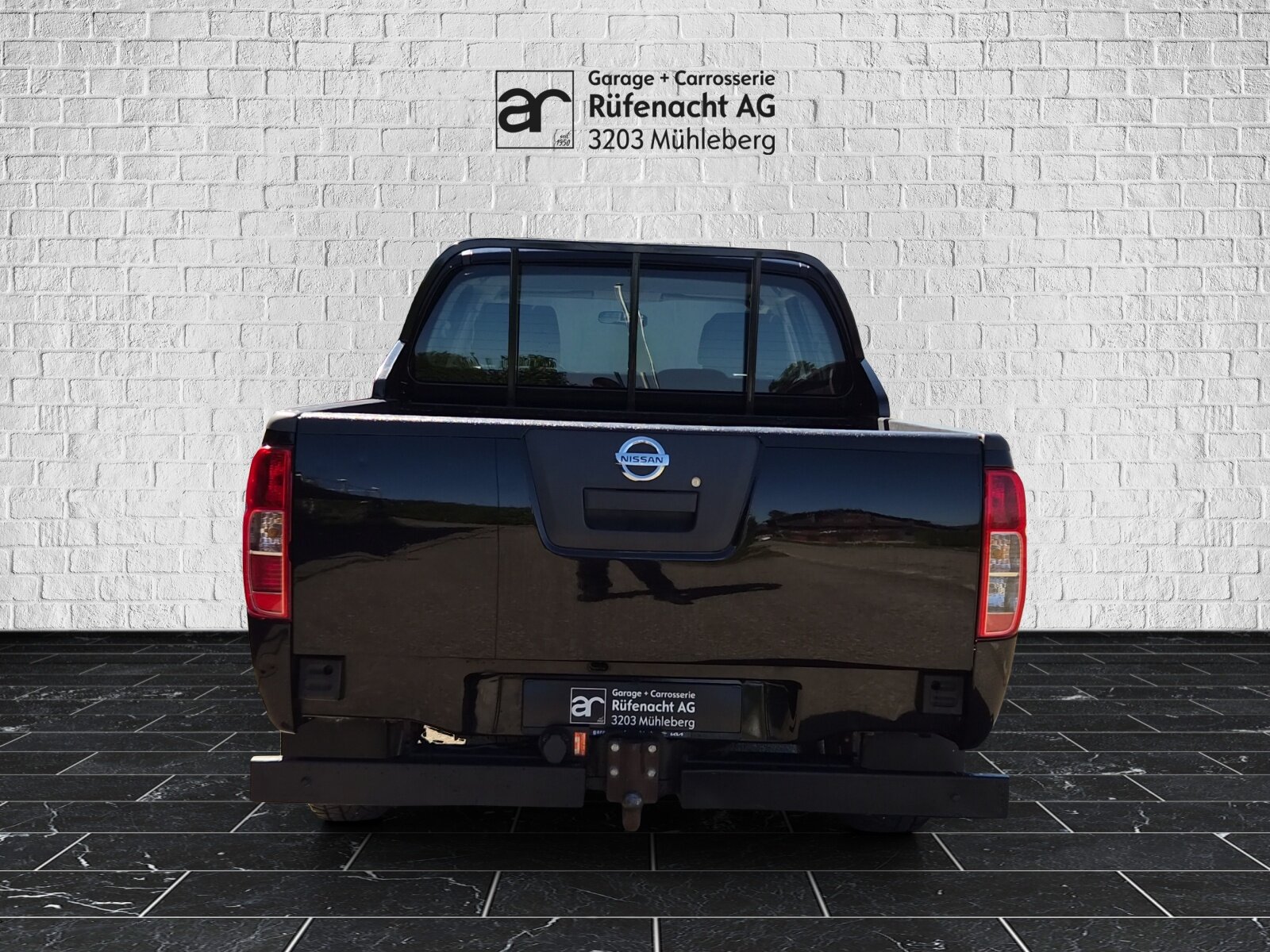 NISSAN Navara 2.5 dCi 144 Double Cab XE, Diesel, Second hand / Used, Manual - 4