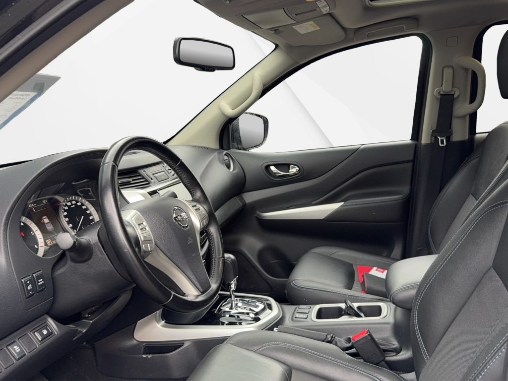NISSAN NAVARA 2.3 dCi Double Cab N-Guard, Diesel, Occasion / Gebraucht, Automatik - 6