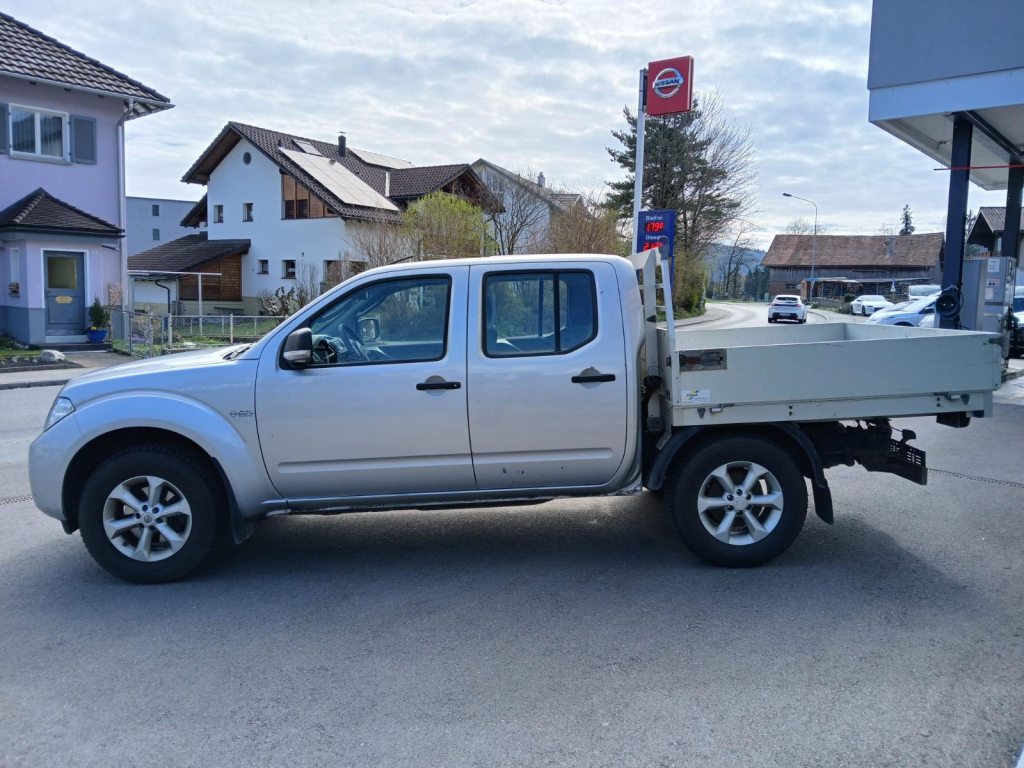 NISSAN NAVARA 2.5 dCi Double Cab SE, Diesel, Occasion / Utilisé, Manuelle - 3
